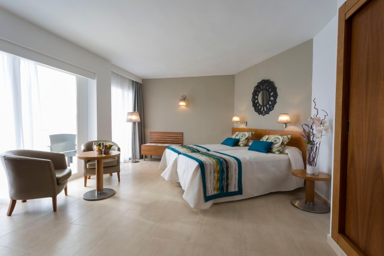 Double Junior Suite with balcony and with sea view