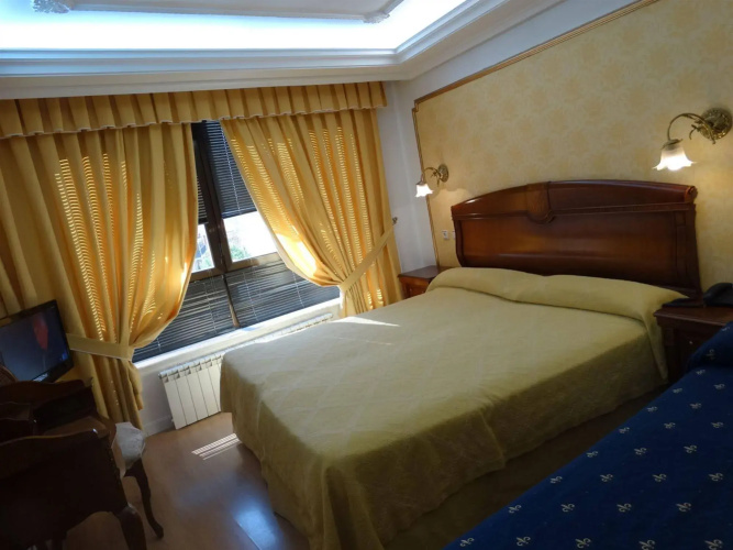 Le Petit Hotel