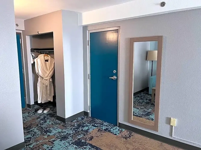 Sextuple Suite
