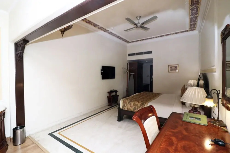 Orient Taj by OYO Rooms