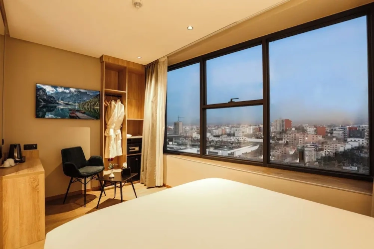 1 Bedroom Premium Double room with city view