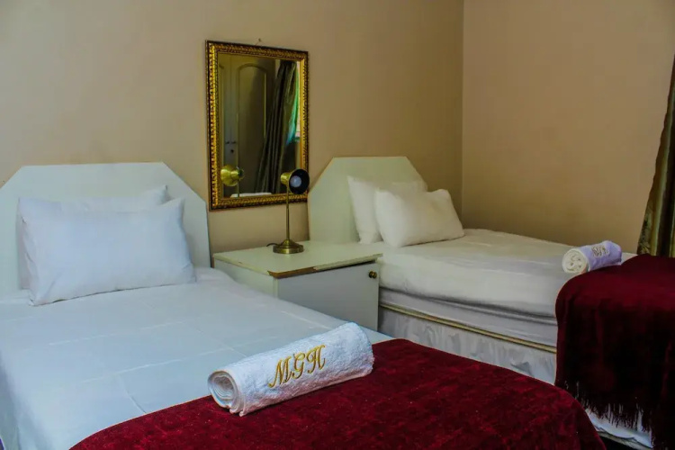 Madonsa Guest House