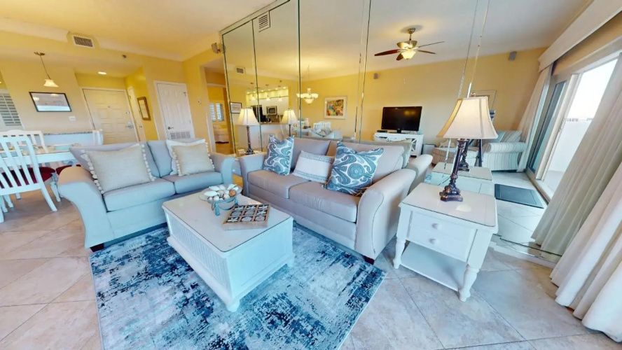 Beach Manor 0404