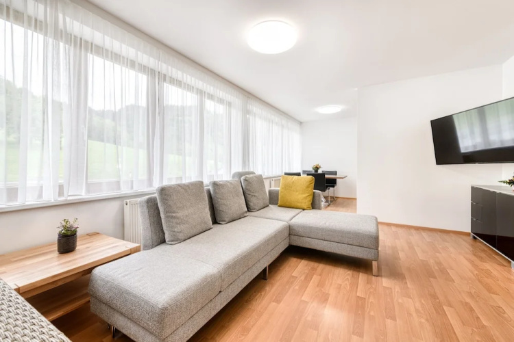 Studio Iris in B Rserberg