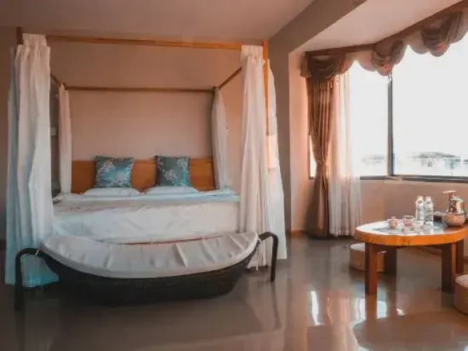 Yunshu Shuijing Hostel