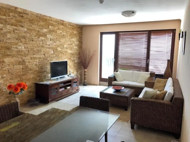 2 Bedrooms Luxury Apartment