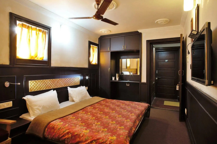 Hotel SADAF