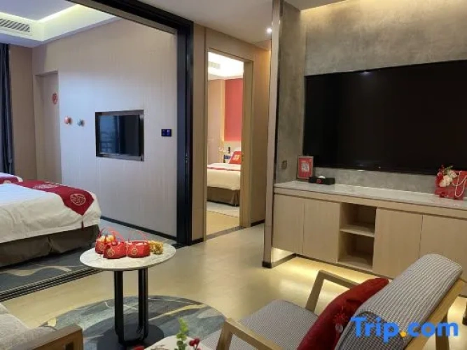 2 Bedrooms Family Suite