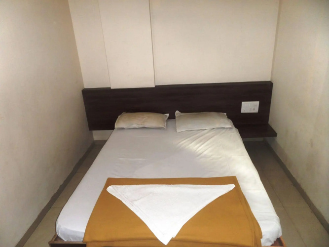 Hotel Cosmo Lodging