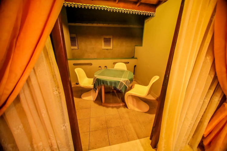 Frangipani Motel