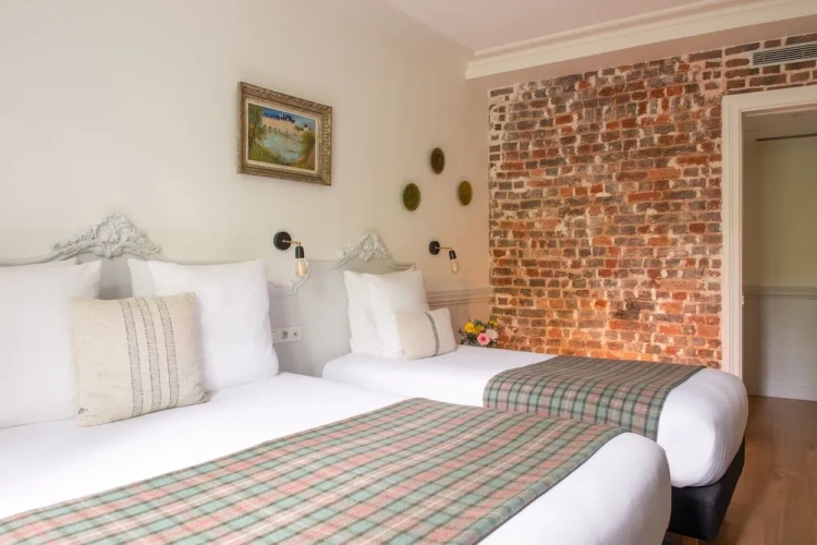 Premium Triple room