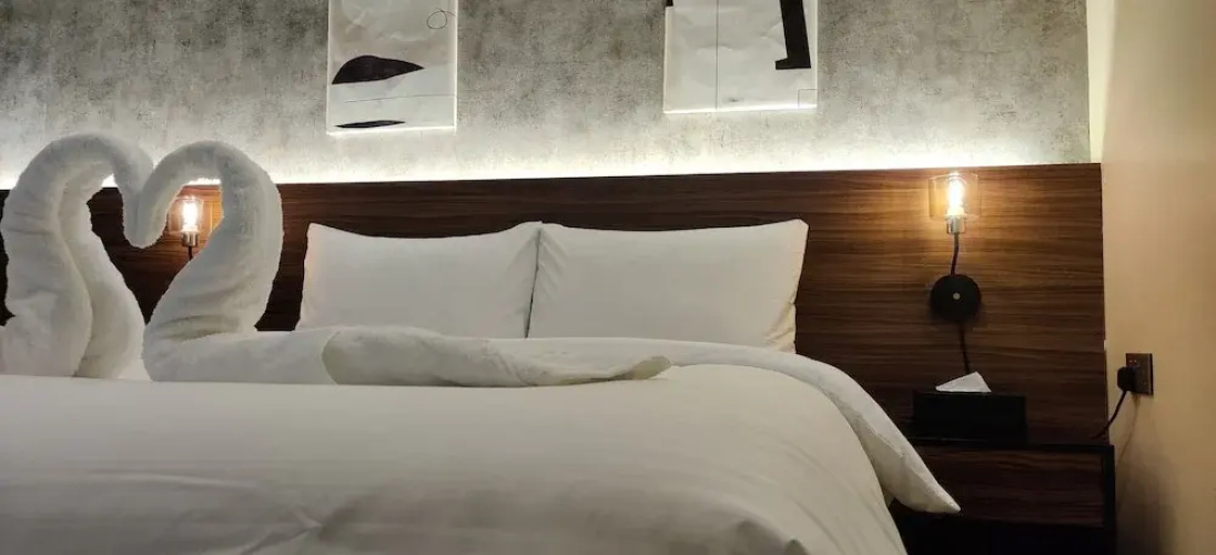 Lazöy Hotel