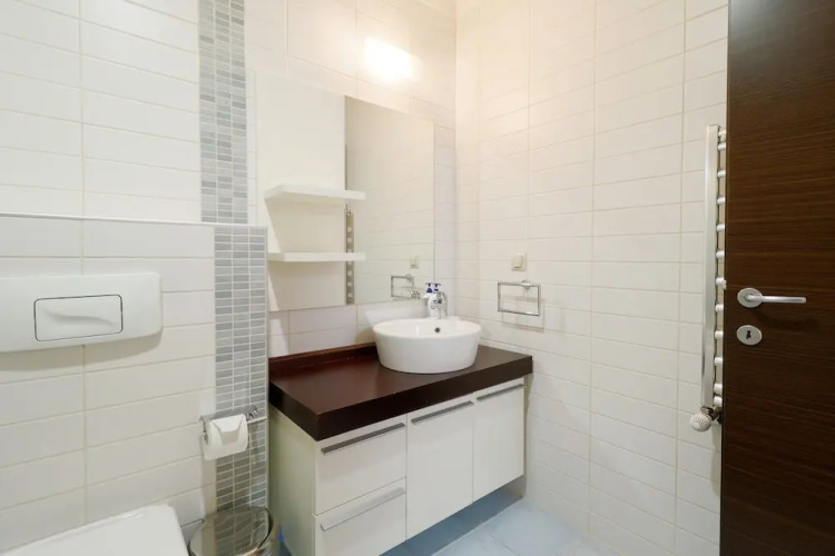 Emerald Apartment