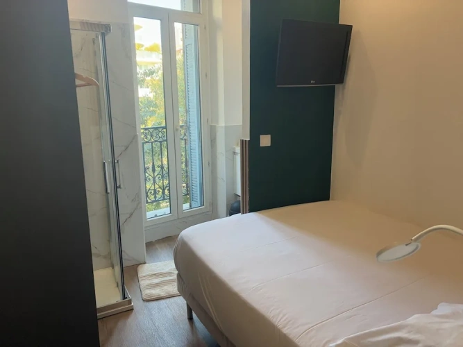 Economy Double room with balcony and with city view