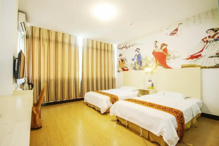 No.7 Premium Inn