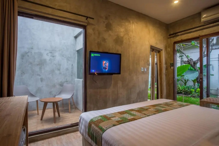 Bali Breezz Hotel