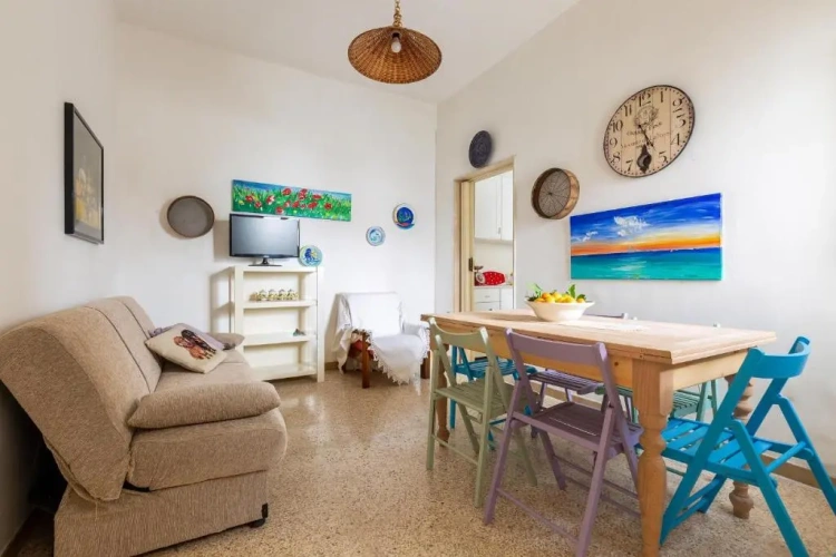 2 Bedrooms Cottage