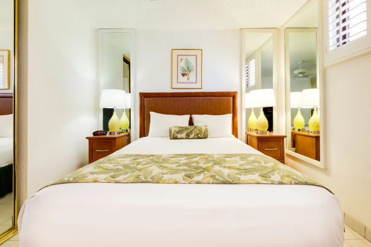 Maui Schooner Resort
