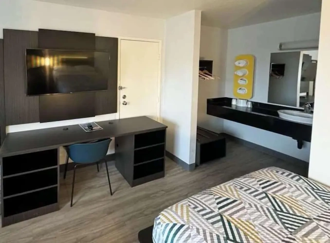 Standard Double Suite