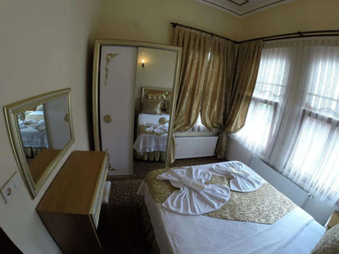 Blue Eye Suites