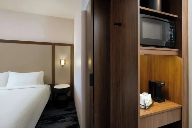 Standard Double Suite