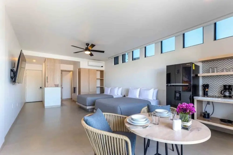 Quadruple Suite with city view