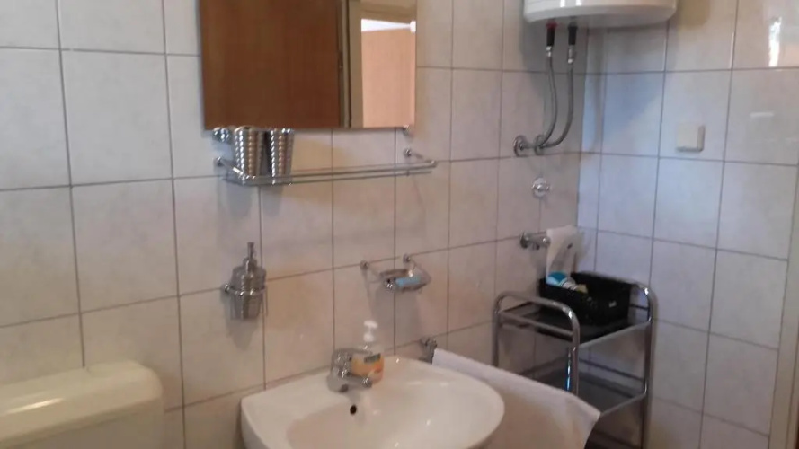 Apartment Max