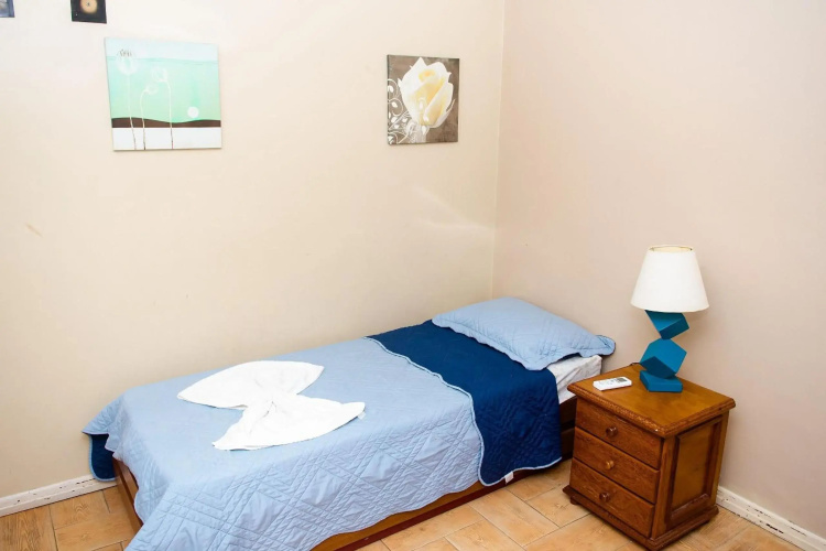 Charmoso e confortável 3 quartos com varanda e piscina - CF05