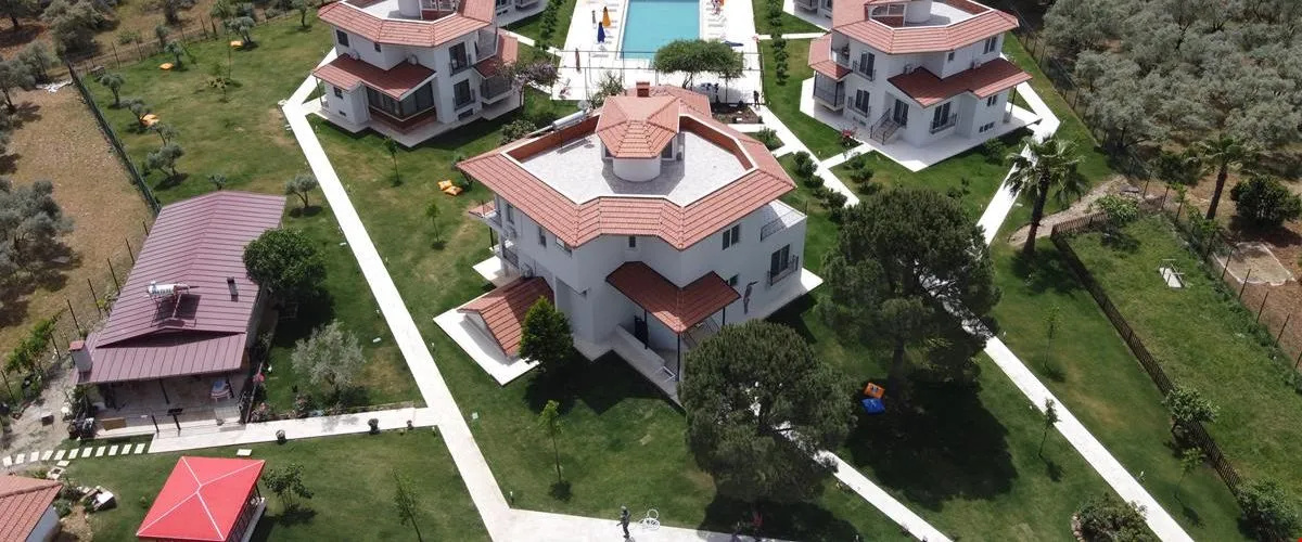 Ayakli Gol Evleri