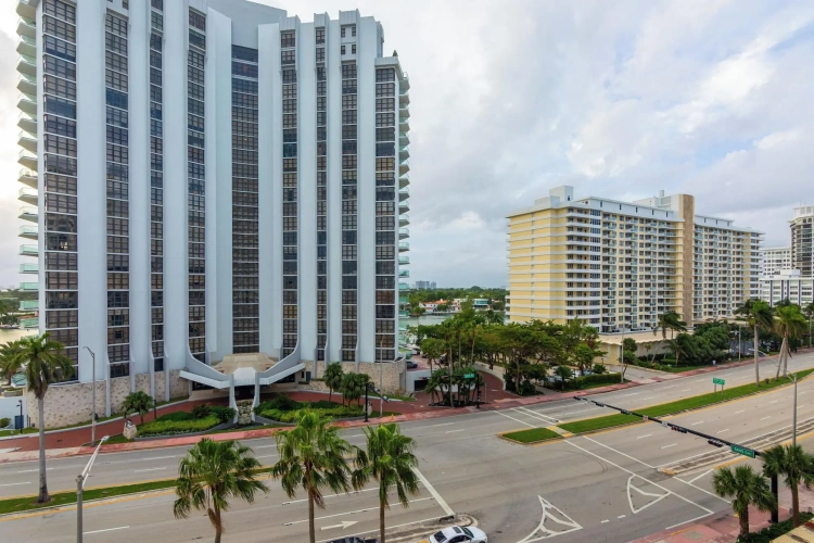 Girasole Apartments