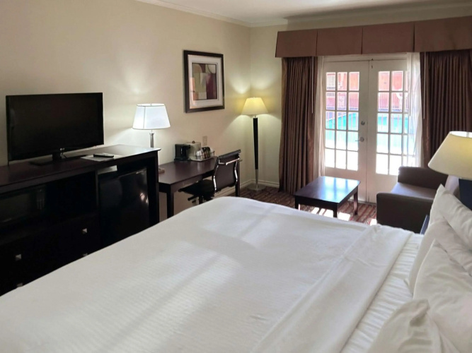 Motel 6 Dallas, TX – Downtown