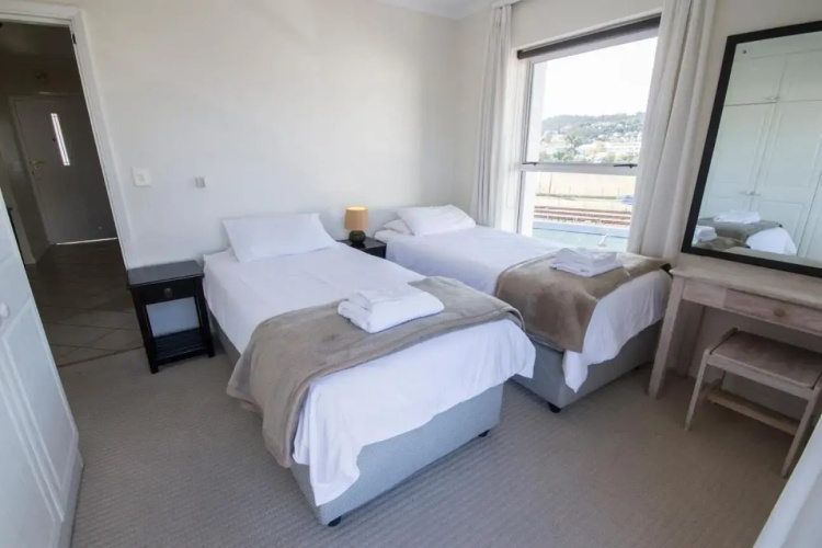 Laguna Grove 15 3 bedroom apartment