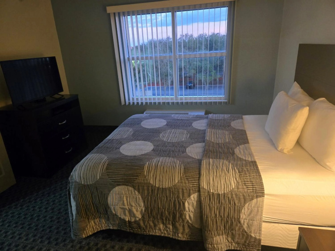 Allure Suites - Florida
