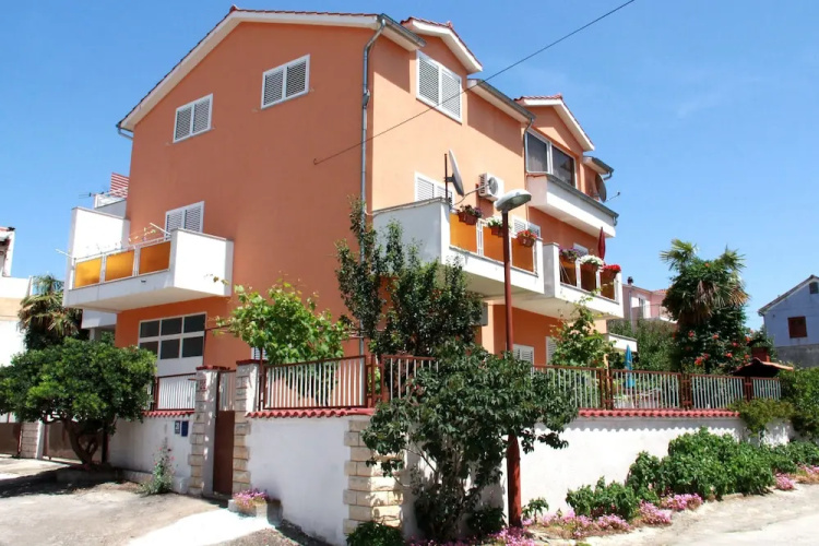 Apartments Cace