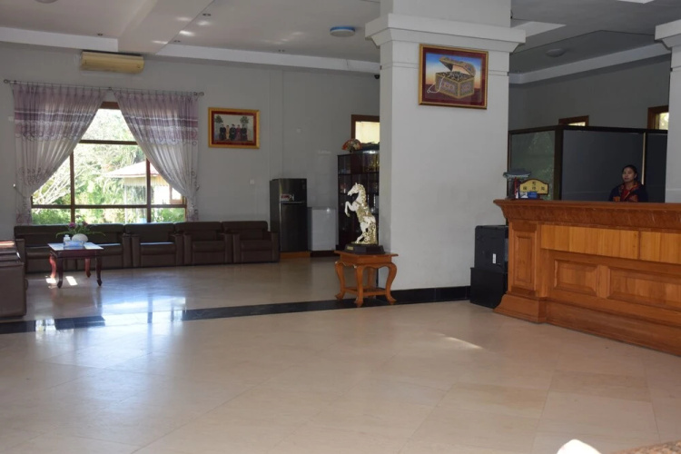 Hotel Yadanar TheinGha
