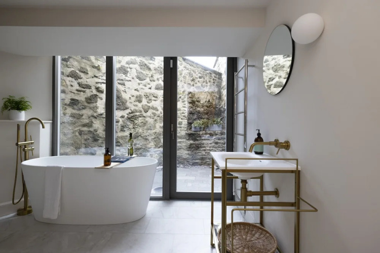 JOIVY Observatory Apartment