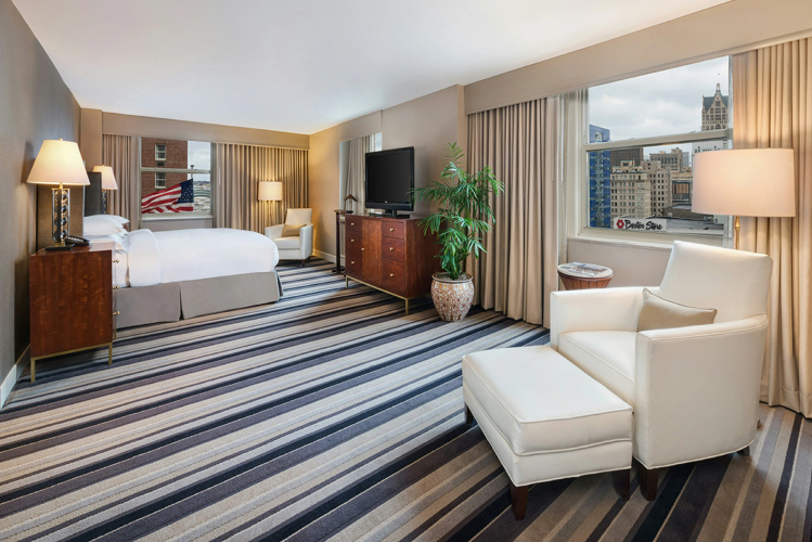 Hilton Milwaukee photo 9