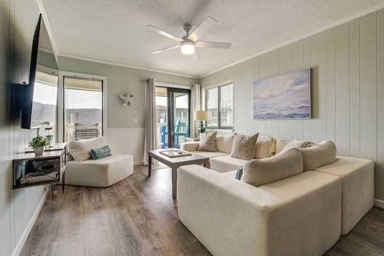 2 Bedrooms Apartment