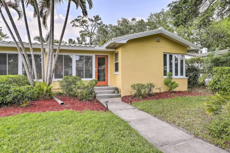 2 Bedrooms Cottage