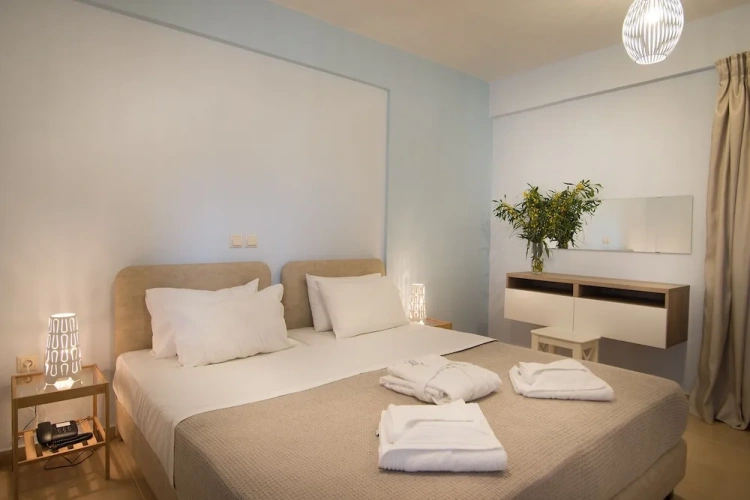 1 Bedroom Apartment with sea view