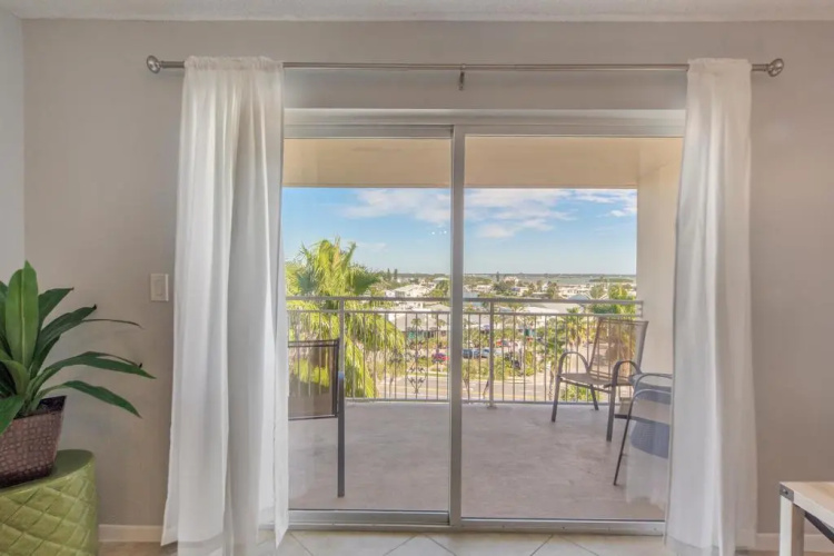 503 Madeira Norte Condo