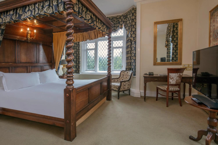 Crewe Hall photo 7