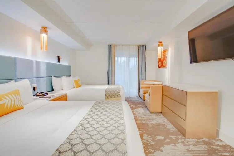 Deluxe Quadruple room