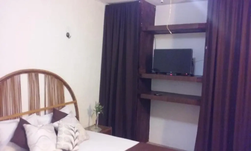 1 Bedroom Cottage