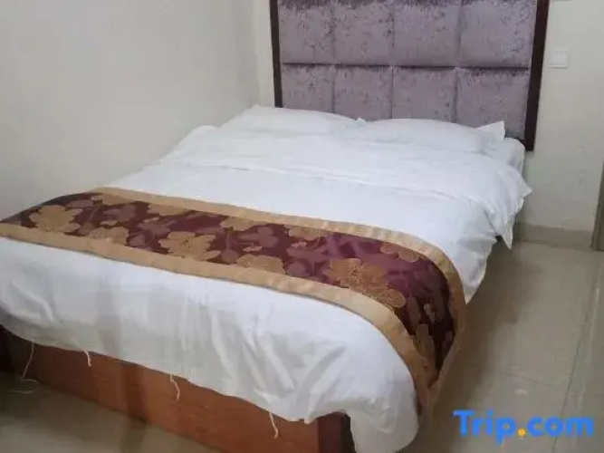 Yuzhong Aishu Hotel