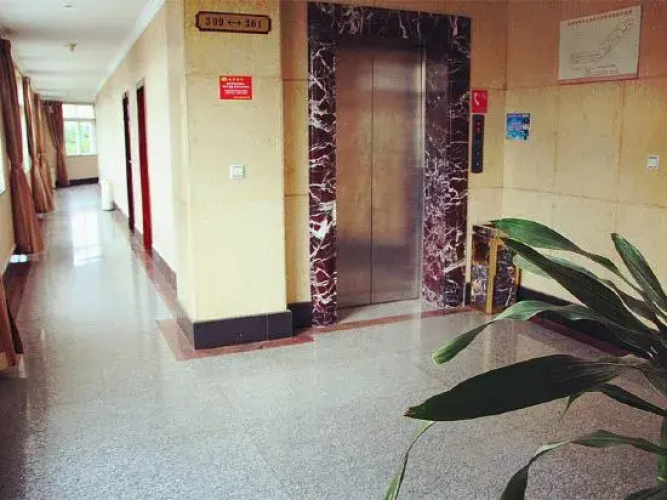 Pu'er Kunman Hotel