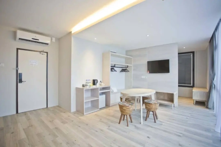 Premier room