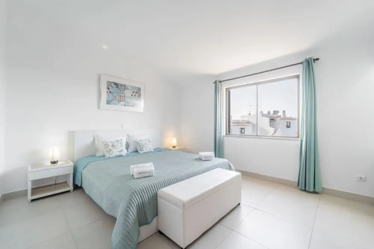 2 Bedrooms Apartment with balcony