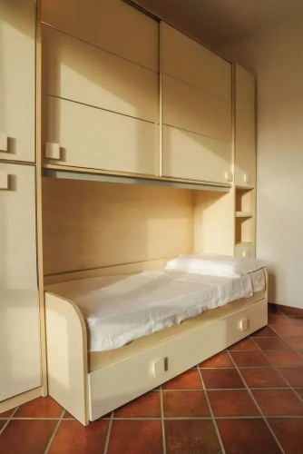 3 Bedrooms Cottage with balcony