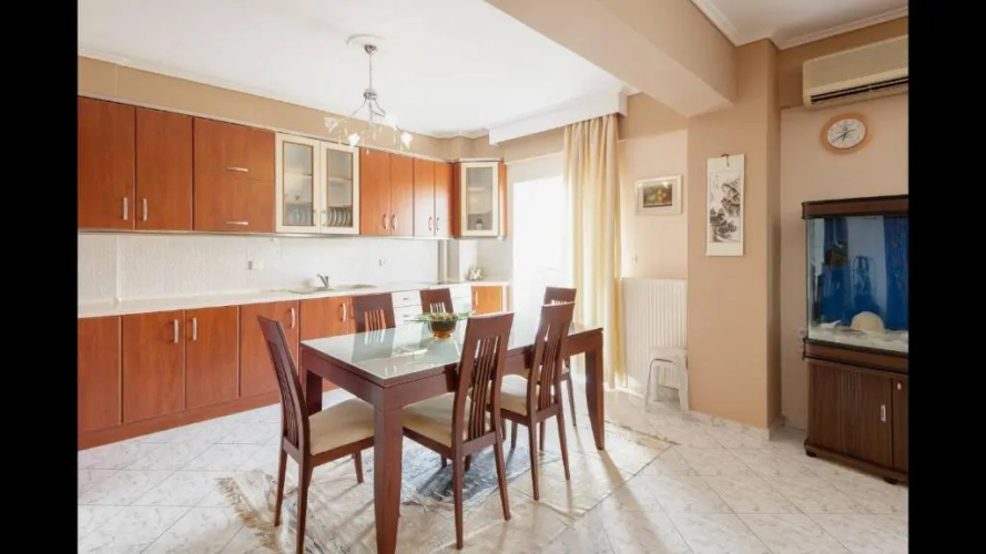 Third floor apartment with nice view